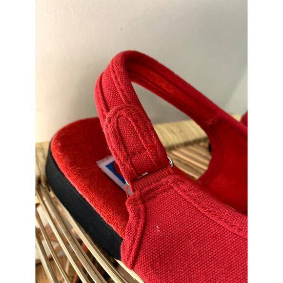 American Sweetheart Cherry Red Canvas Womens Sandals  Sz 8 - Picture 3 of 9